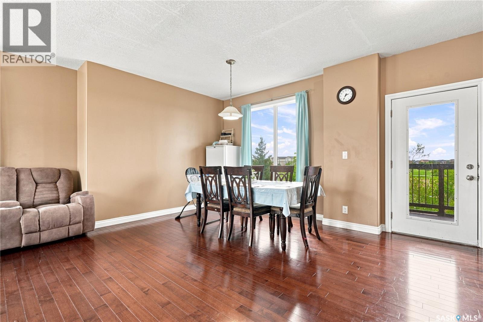 18 118 Hampton Circle, Saskatoon, Saskatchewan  S7R 0C9 - Photo 8 - SK045580