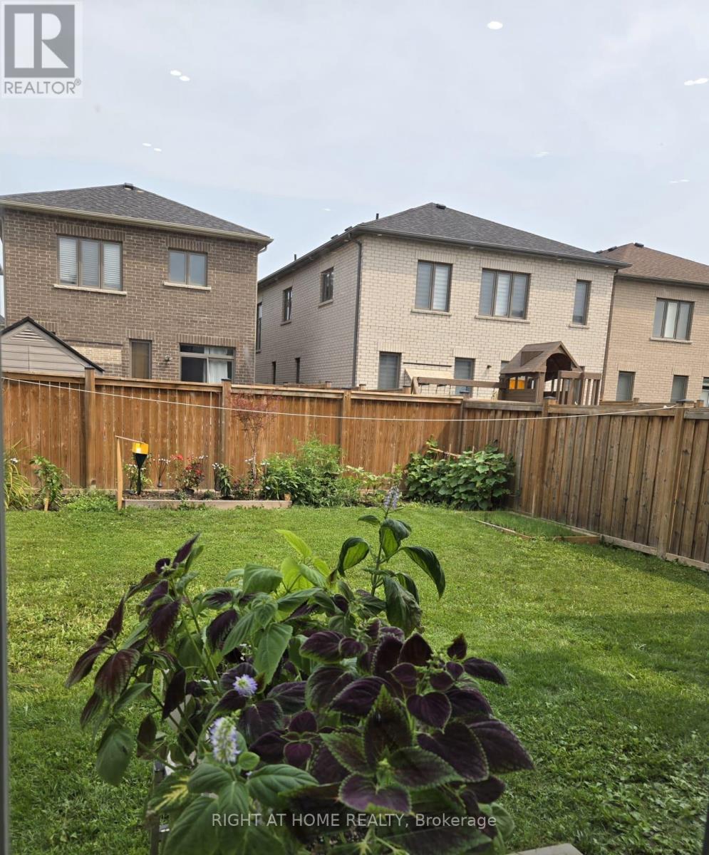 14 Ogston Crescent, Whitby, Ontario L1P 0G9 - Photo 20 - E13674396