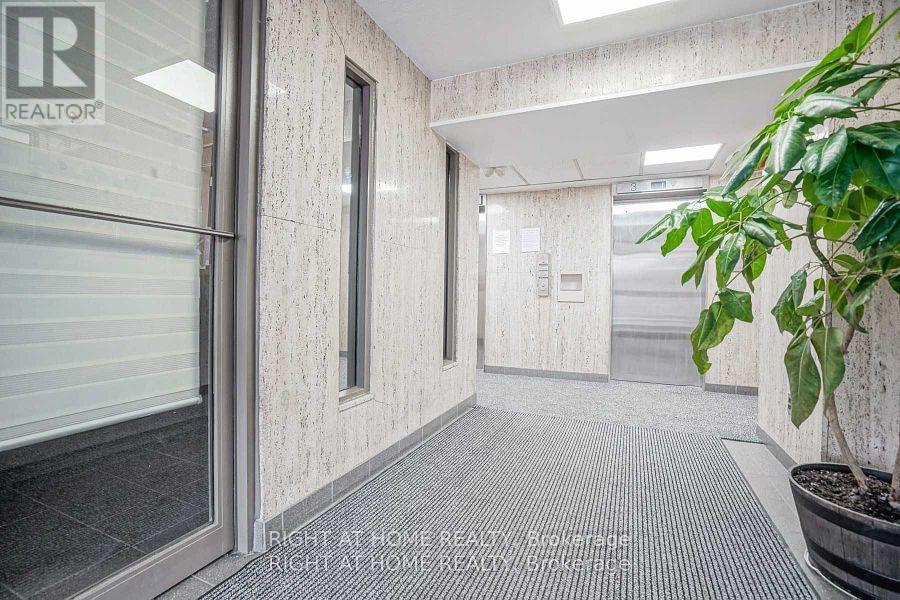 407 - 235 Grandravine Drive, Toronto, Ontario M3N 1J2 - Photo 2 - W13674398