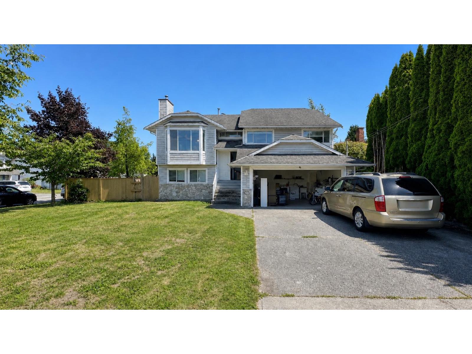 15292 94 Avenue, Surrey, British Columbia  V3R 1E3 - Photo 2 - R3155731
