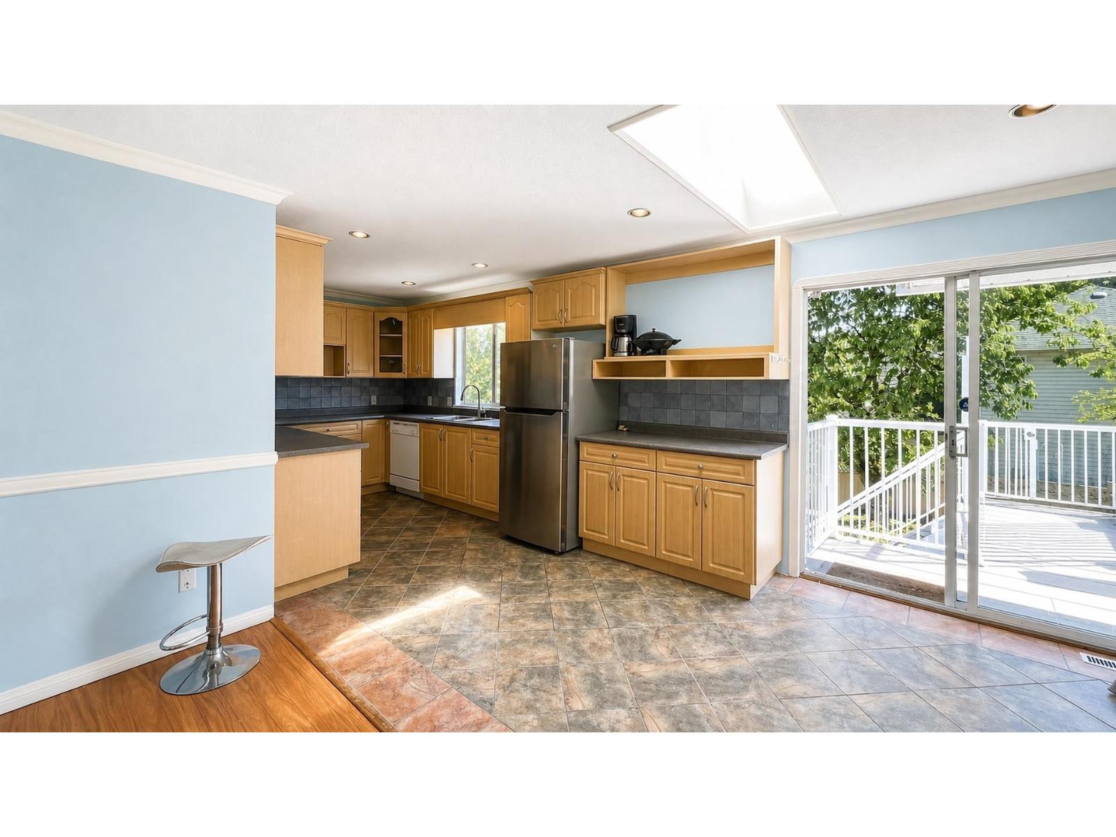 15292 94 Avenue, Surrey, British Columbia  V3R 1E3 - Photo 12 - R3155731