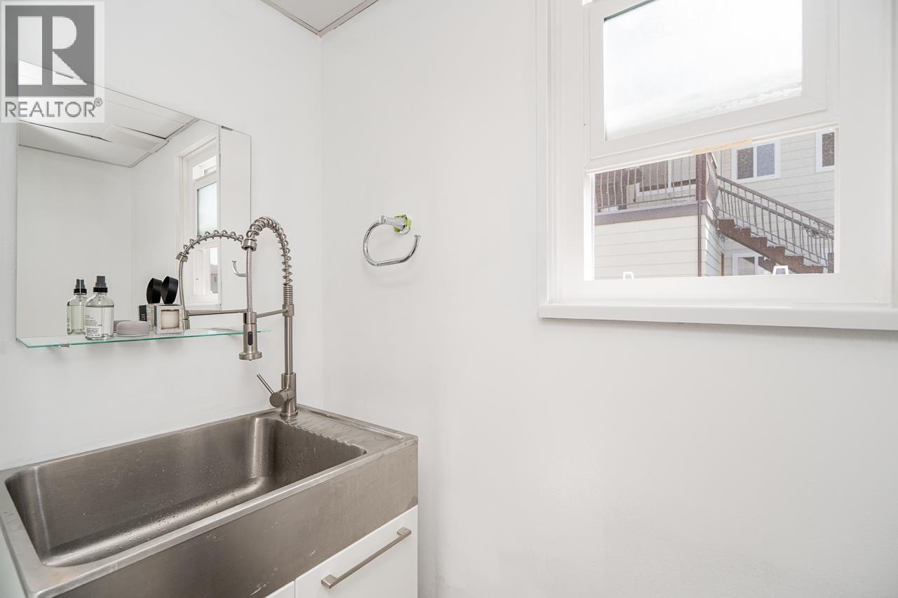 18864 119b Avenue, Pitt Meadows, British Columbia  V3Y 1W7 - Photo 15 - R3155625