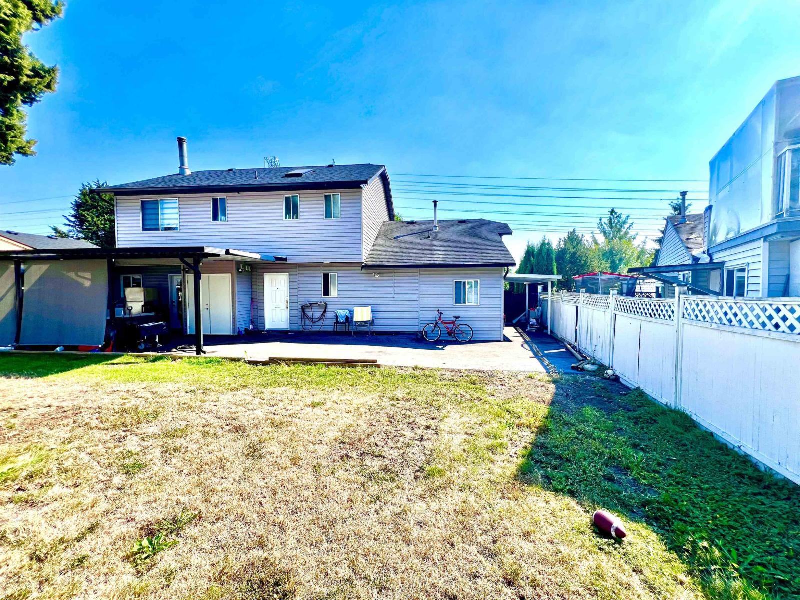 7376 123 Street, Surrey, British Columbia  V3W 5S3 - Photo 2 - R3154623