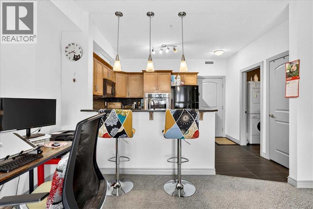 303, 70 Royal Oak Plaza NW, Calgary, Alberta  T3G 0C6 - Photo 10 - A2337346
