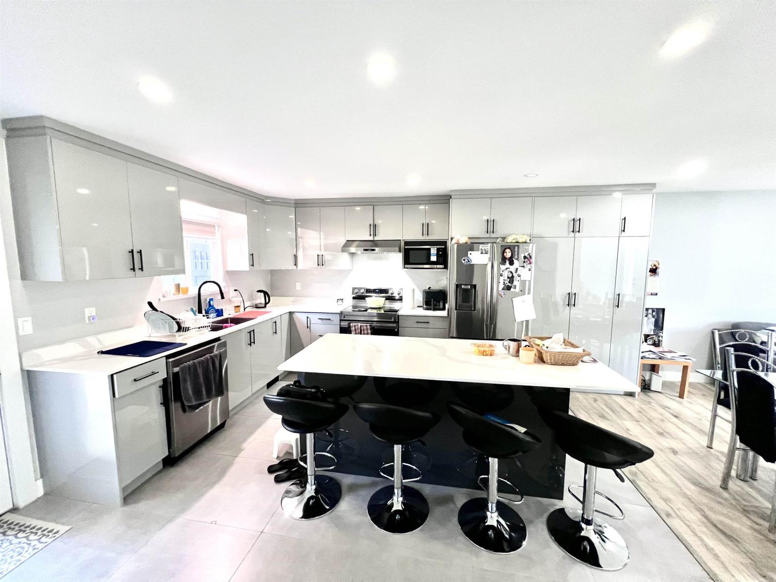 7376 123 Street, Surrey, British Columbia  V3W 5S3 - Photo 4 - R3154623