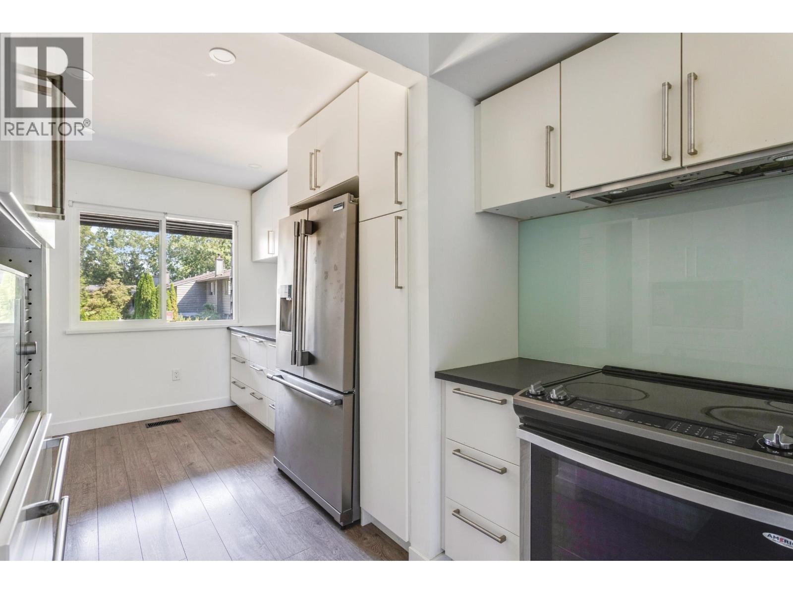 65 1930 Cedar Village Crescent, North Vancouver, British Columbia  V7J 3M5 - Photo 8 - R3155644