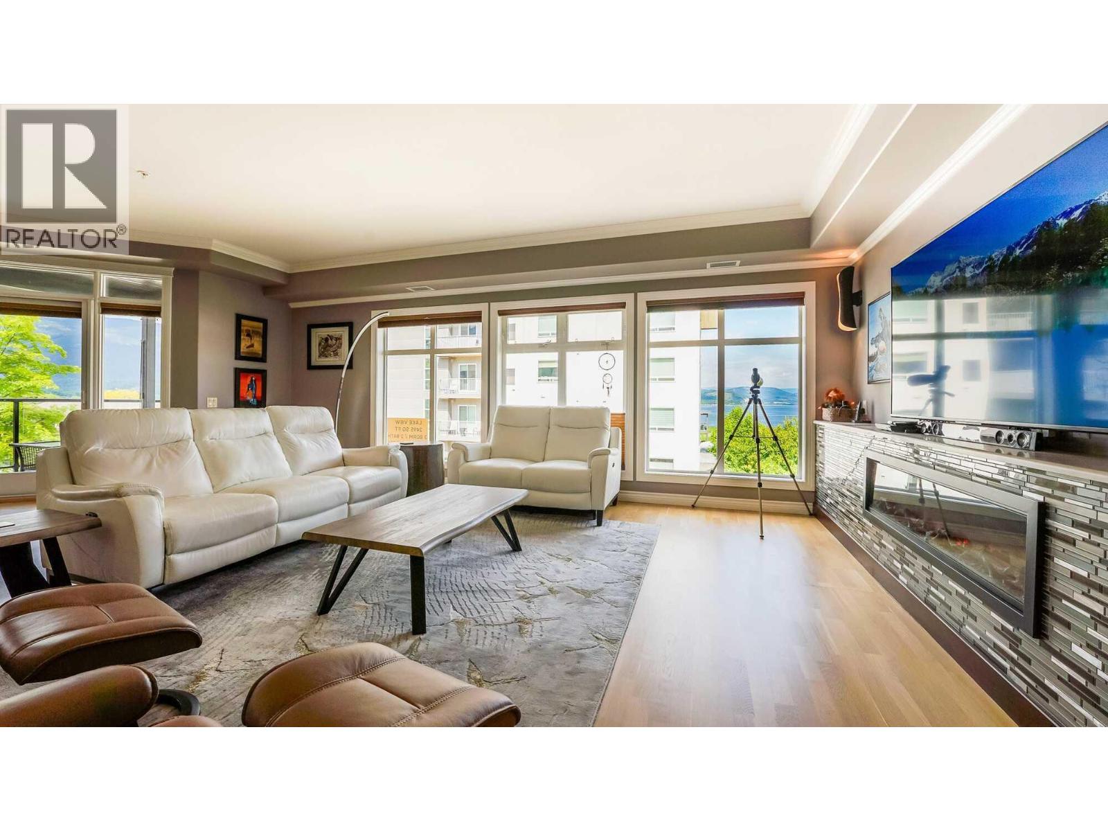 160 Harbourfront Drive Unit# 302, Salmon Arm, British Columbia
