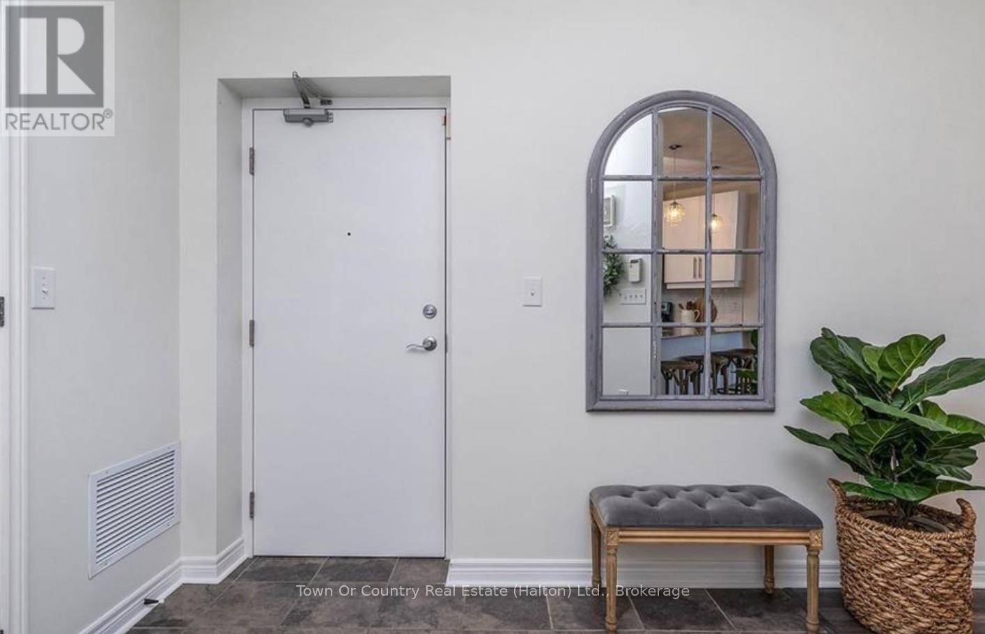 310 - 383 Main Street E, Milton, Ontario  L9T 8K8 - Photo 3 - W13502460