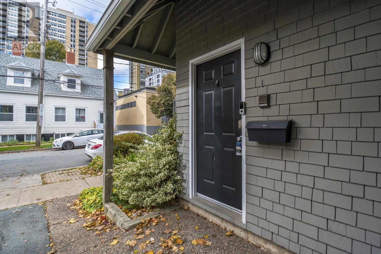 1 1345 Dresden Row, Halifax, Nova Scotia  B3J 2J9 - Photo 2 - 202526557