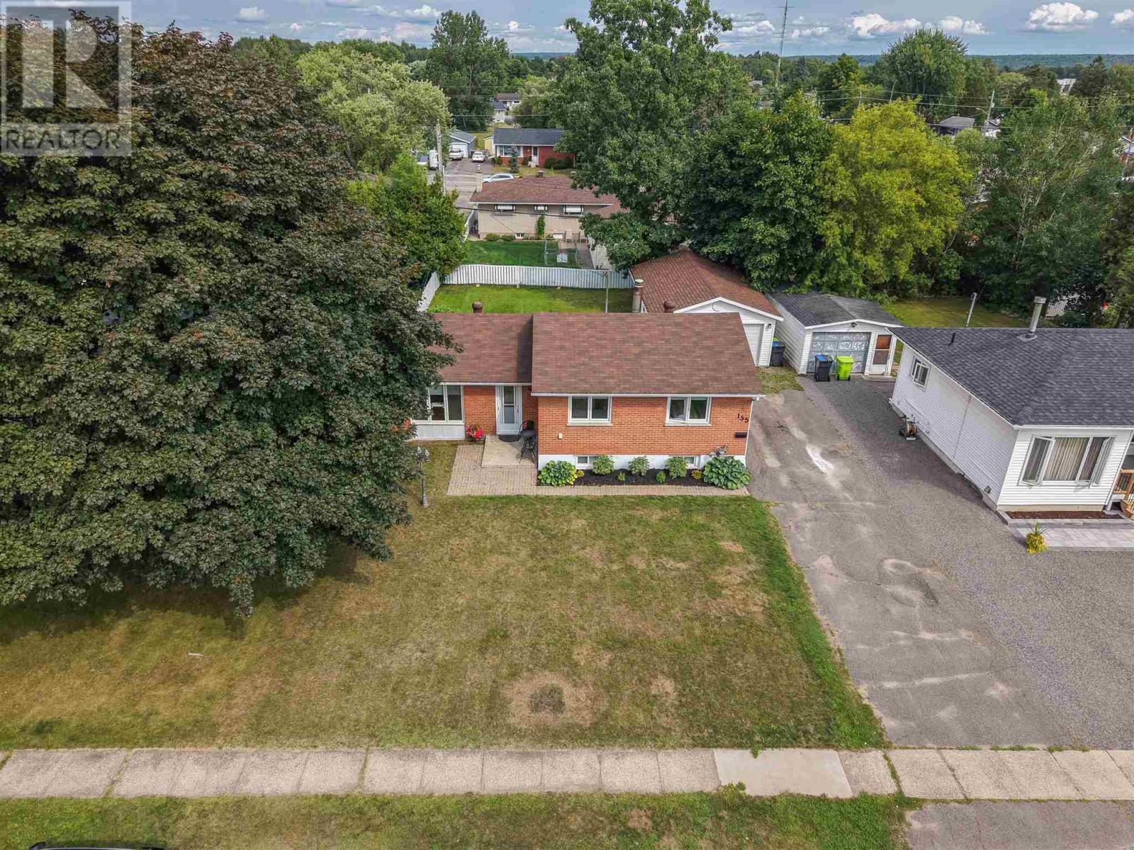 155 Meadow Park Cres, Sault Ste. Marie, Ontario  P6A 4H1 - Photo 34 - SM262168
