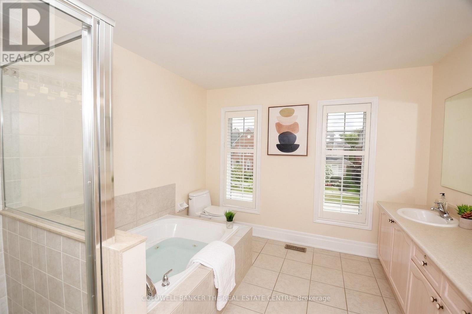 304 Tower Hill Road, Richmond Hill, Ontario  L4E 0A7 - Photo 20 - N13655166