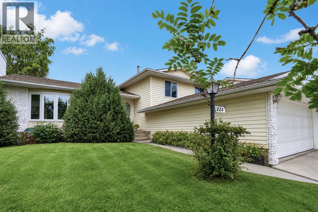 224 Silver Crest Drive Nw, Calgary, Alberta  T3B 3A4 - Photo 6 - A2335211