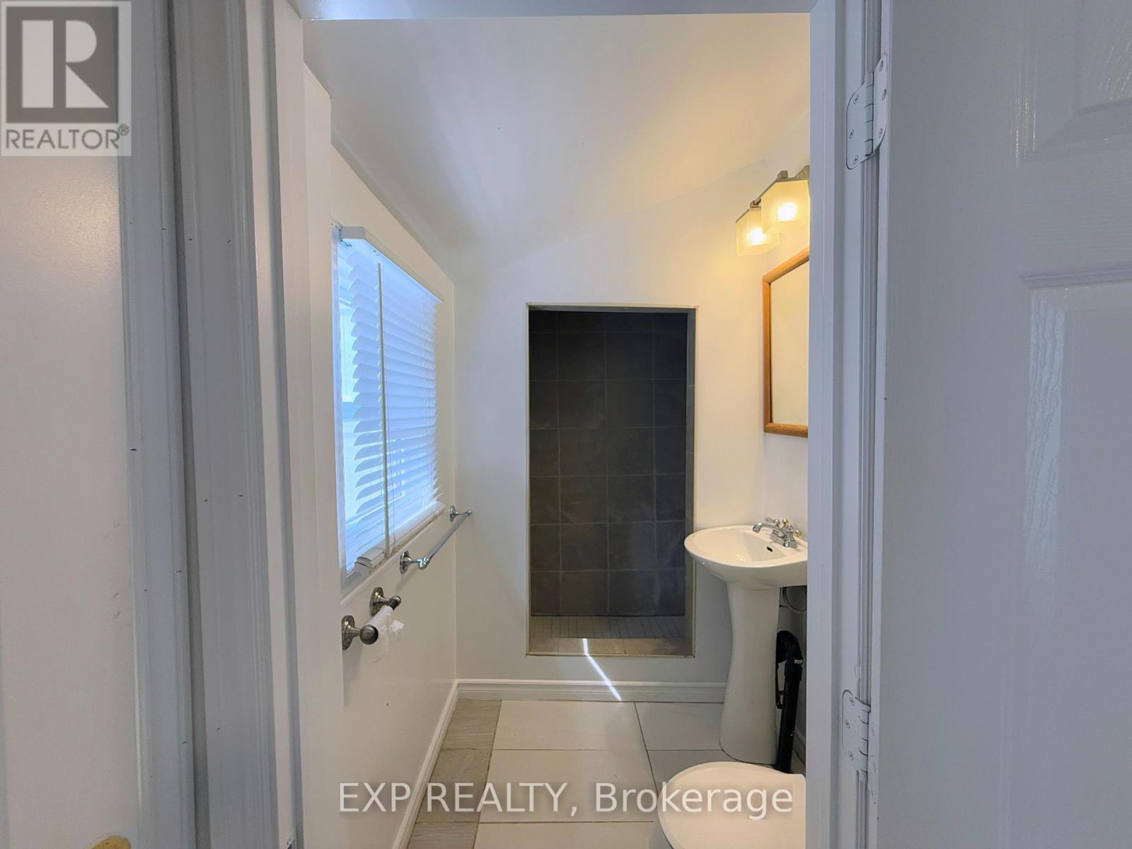 1025 York Street, London East, Ontario  N5W 2T4 - Photo 15 - X13674466