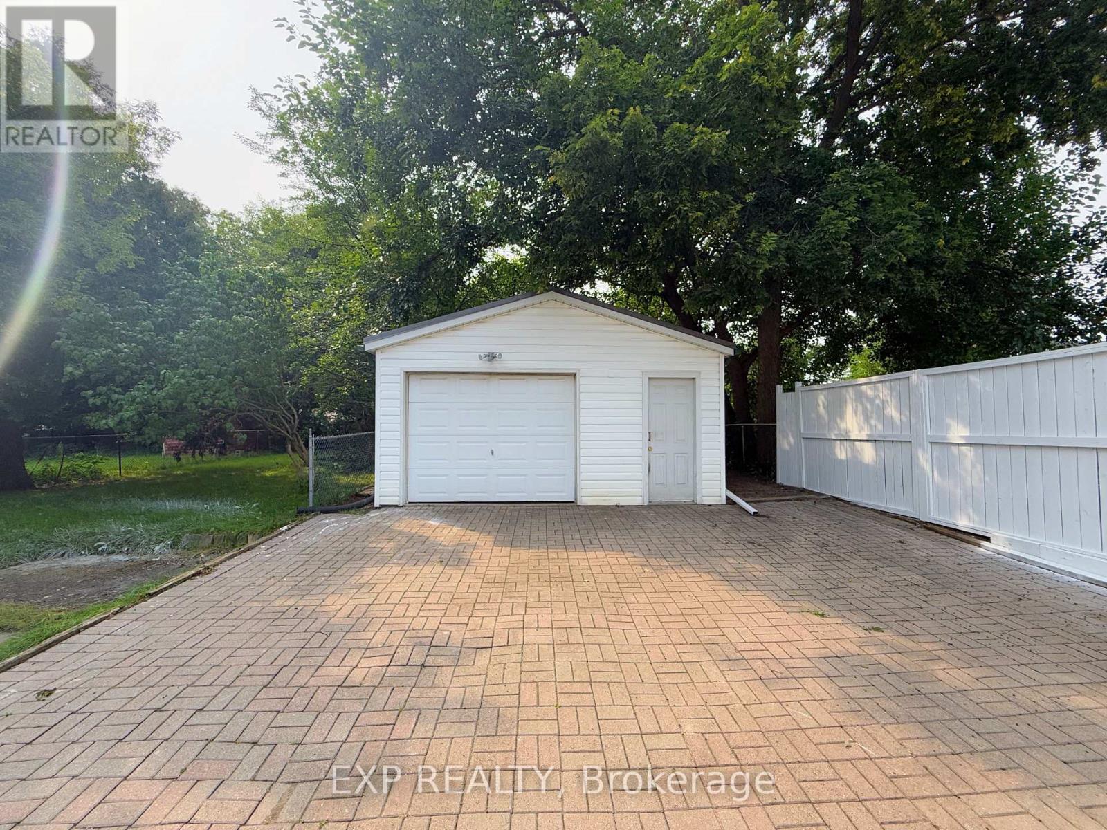 1025 York Street, London East, Ontario  N5W 2T4 - Photo 7 - X13674466