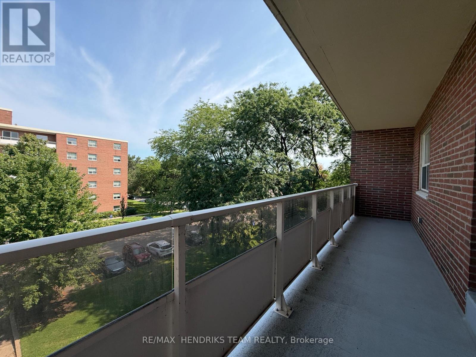 402 - 33 Leaside Drive, St. Catharines, Ontario  L2M 4G2 - Photo 11 - X13674450