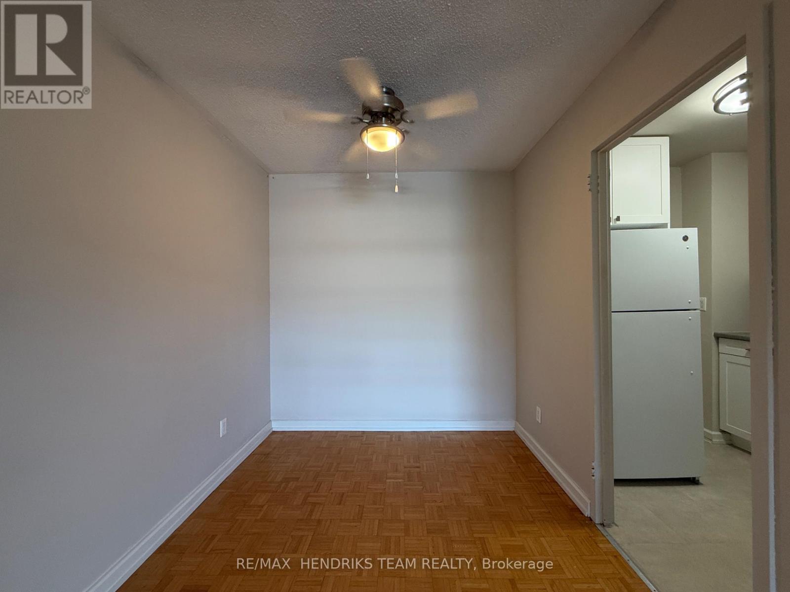 402 - 33 Leaside Drive, St. Catharines, Ontario  L2M 4G2 - Photo 3 - X13674450