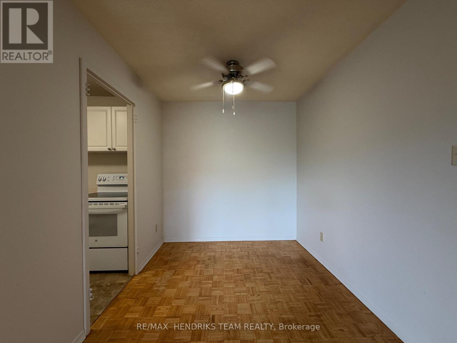 409 - 39 Leaside Drive, St. Catharines, Ontario  L2M 4G2 - Photo 3 - X13674452