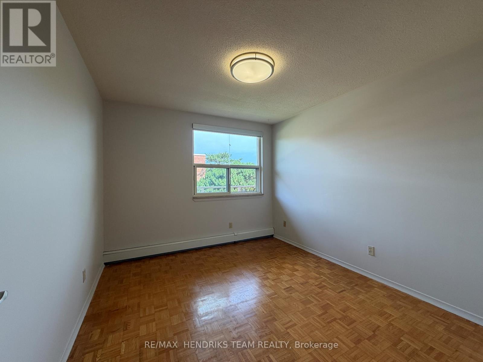 409 - 39 Leaside Drive, St. Catharines, Ontario  L2M 4G2 - Photo 5 - X13674452