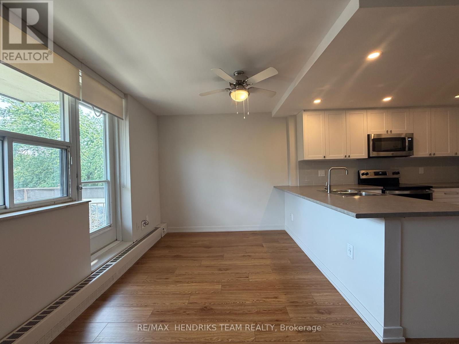314 - 158 Fitch Street, Welland, Ontario  L3C 4V6 - Photo 3 - X13674460