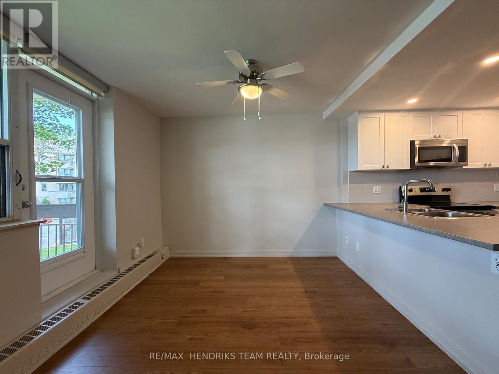 218 - 158 Fitch Street, Welland, Ontario  L3C 4V6 - Photo 3 - X13674464