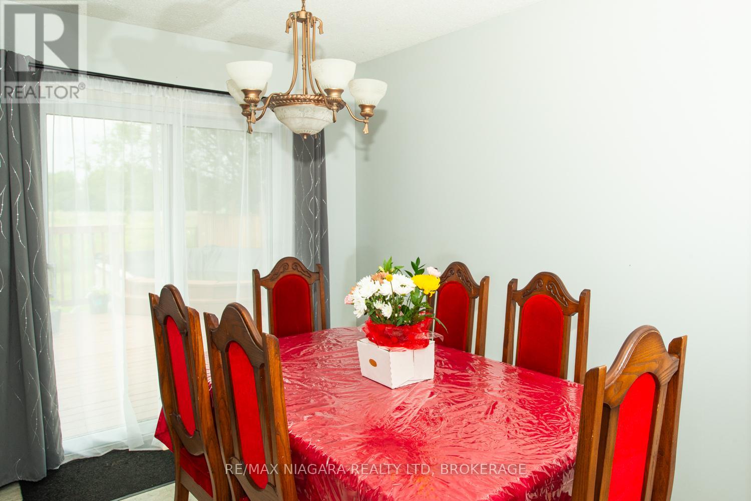47 Elmvale Crescent, Port Colborne (Main Street), Ontario  L3K 5X1 - Photo 7 - X13674506