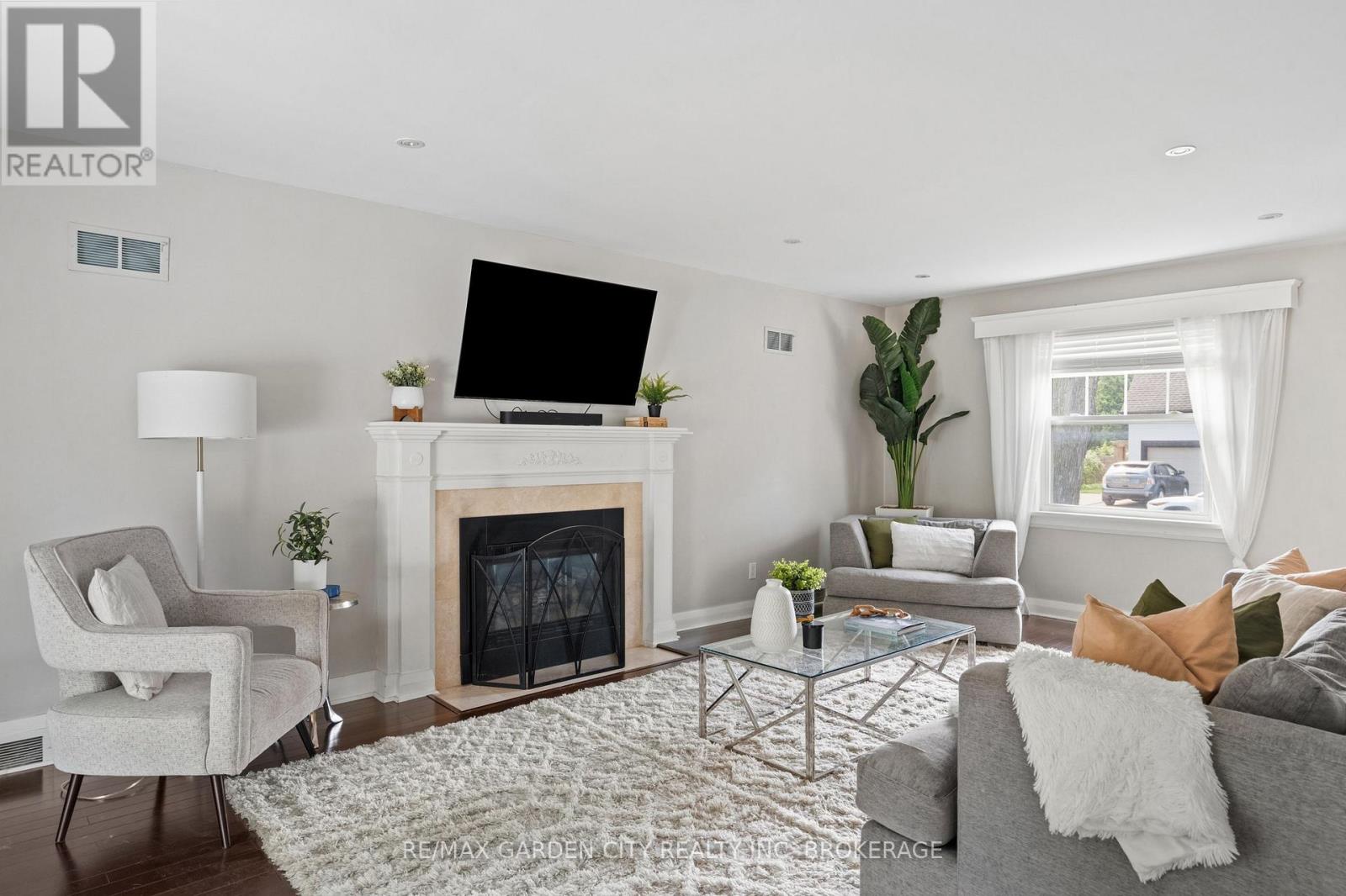 6751 Barker Street, Niagara Falls, Ontario  L2G 1Z1 - Photo 11 - X13674508