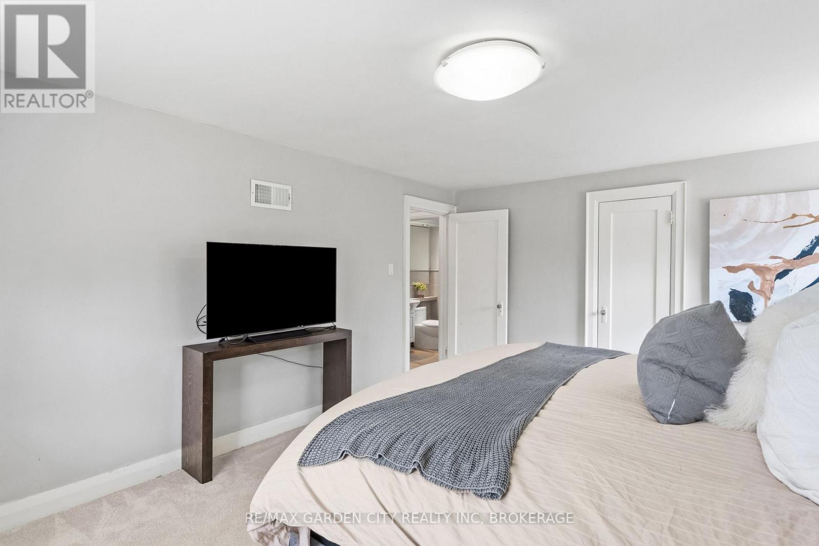 6751 Barker Street, Niagara Falls, Ontario  L2G 1Z1 - Photo 25 - X13674508