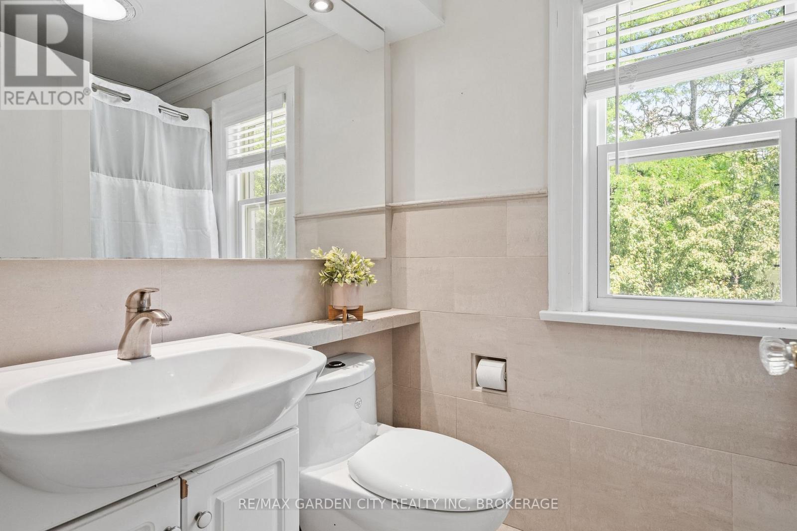 6751 Barker Street, Niagara Falls, Ontario  L2G 1Z1 - Photo 26 - X13674508