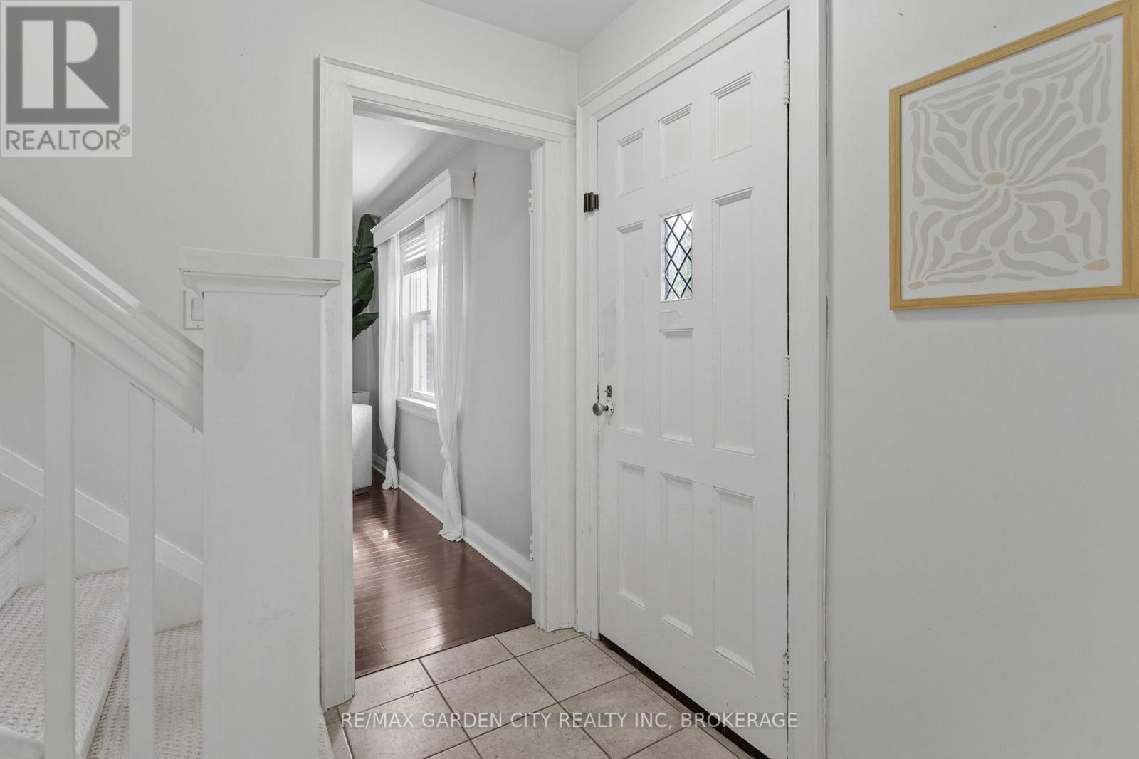6751 Barker Street, Niagara Falls, Ontario  L2G 1Z1 - Photo 5 - X13674508