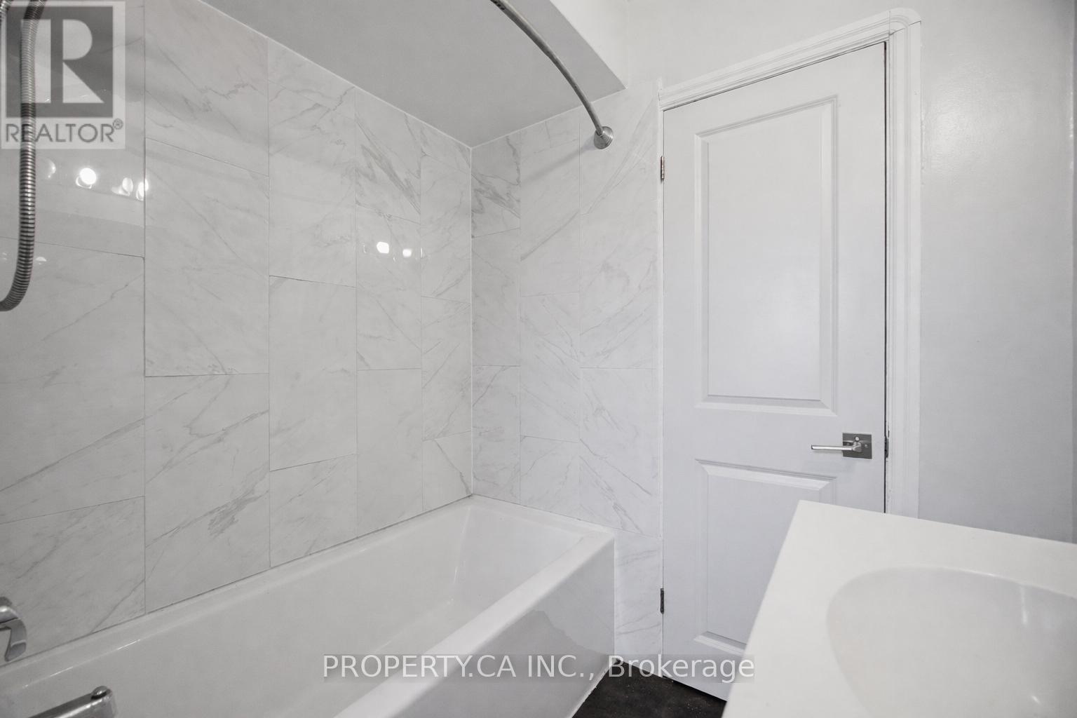 109 Pleasant Avenue, Toronto, Ontario  M2M 1M2 - Photo 14 - C13674550