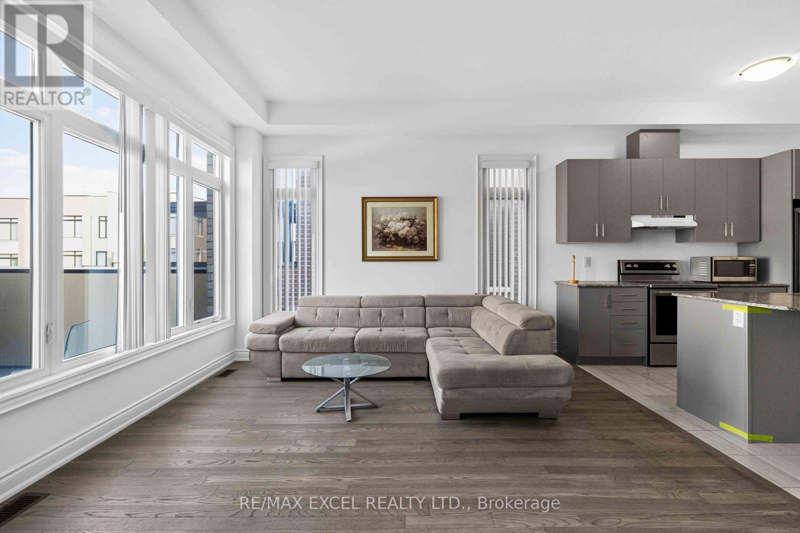 Upper - 9540 Weston Road, Vaughan, Ontario  L4L 1A6 - Photo 15 - N13674526