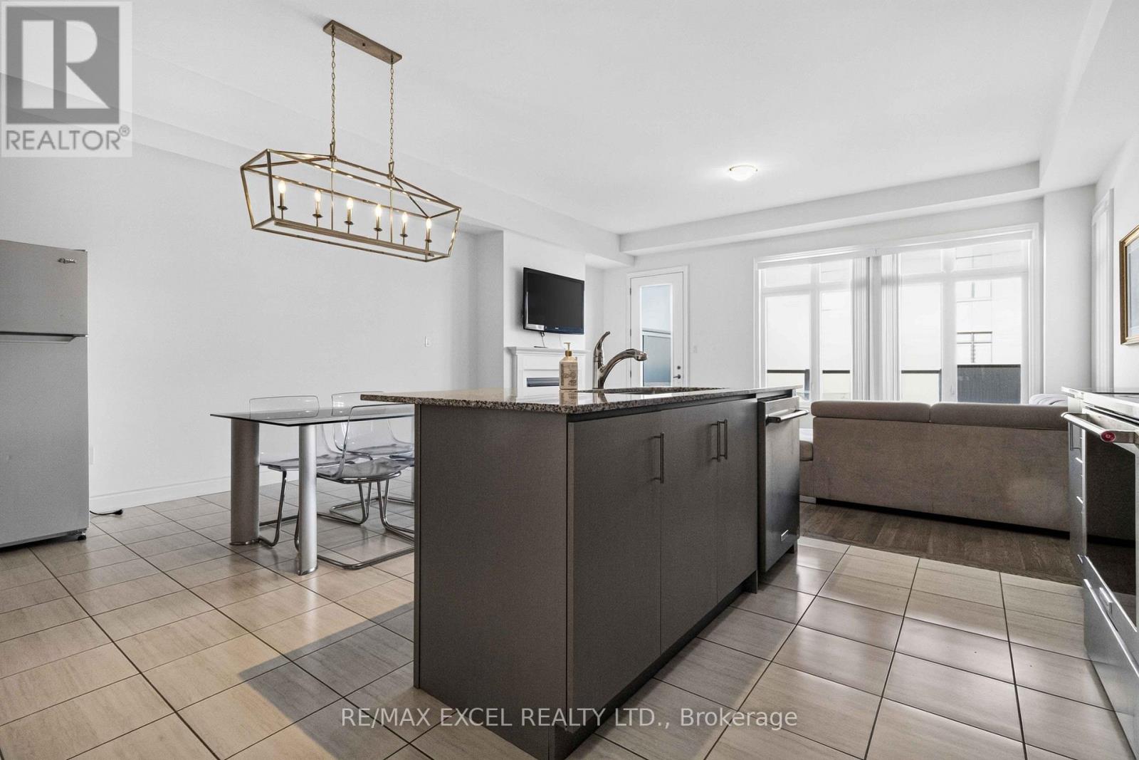 Upper - 9540 Weston Road, Vaughan, Ontario  L4L 1A6 - Photo 8 - N13674526