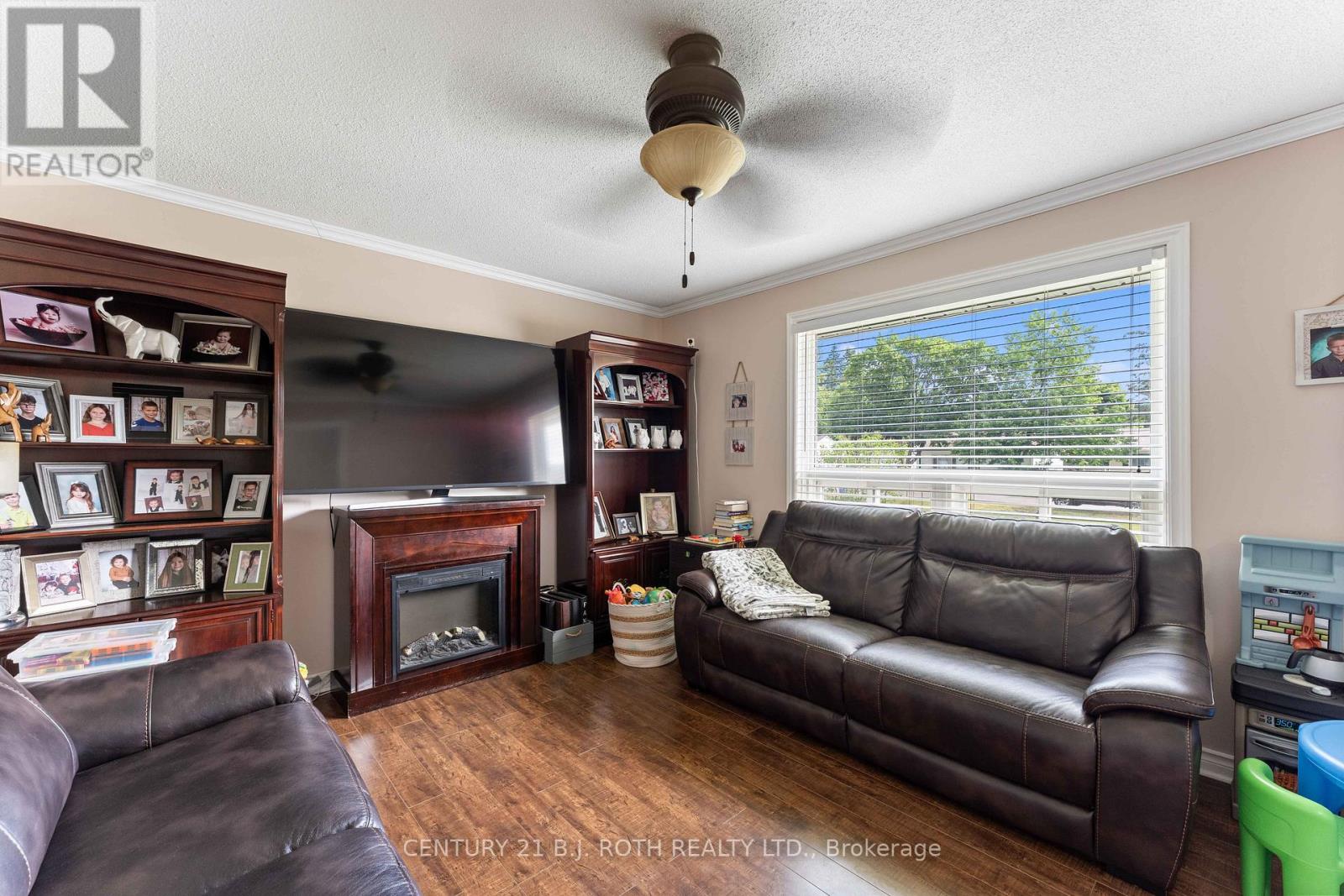 26 Coulson Avenue, Essa (Angus), Ontario  L0M 1B3 - Photo 13 - N13674570