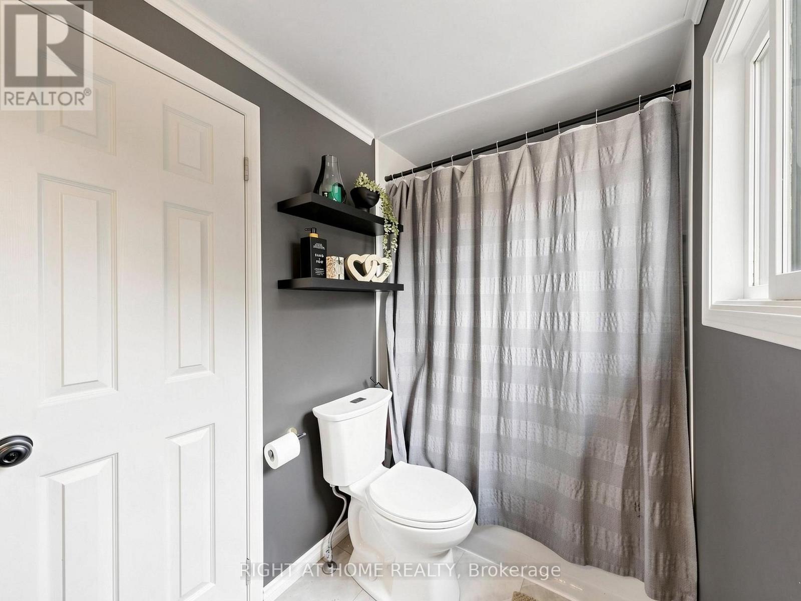 207 Hickling Trail, Barrie, Ontario L4M 5W6 - Photo 39 - S13674438