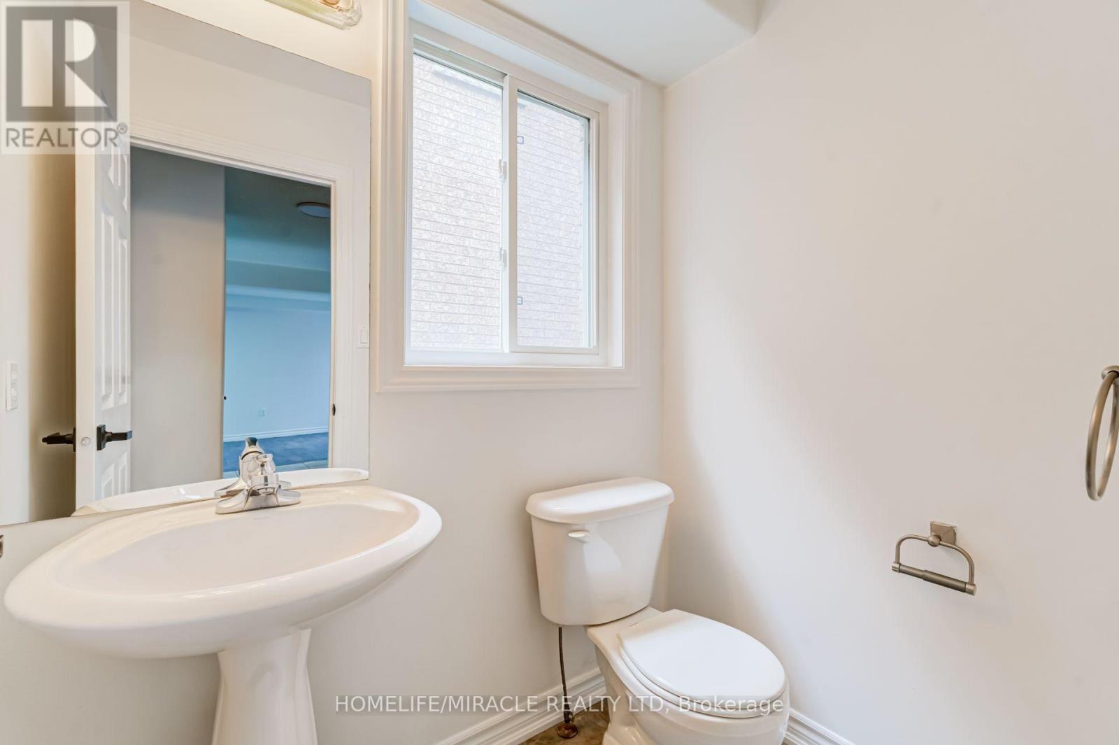 7 Empire Drive, Barrie, Ontario L4N 0Y9 - Photo 13 - S13674480