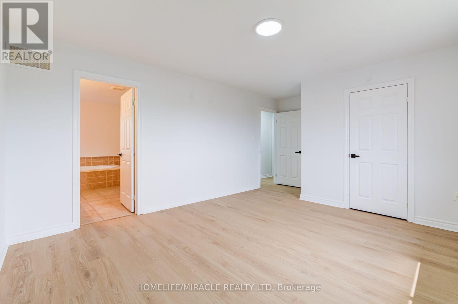 7 Empire Drive, Barrie, Ontario L4N 0Y9 - Photo 23 - S13674480