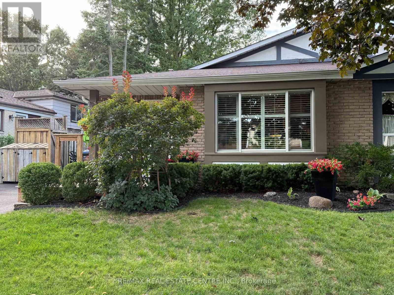 2311 Council Ring Road, Mississauga, Ontario  L5L 1B9 - Photo 2 - W13674470
