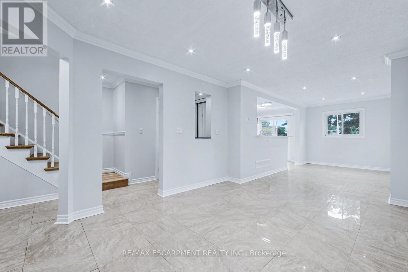 2790 Huntingdon Trail, Oakville, Ontario  L6J 7G5 - Photo 5 - W13674528