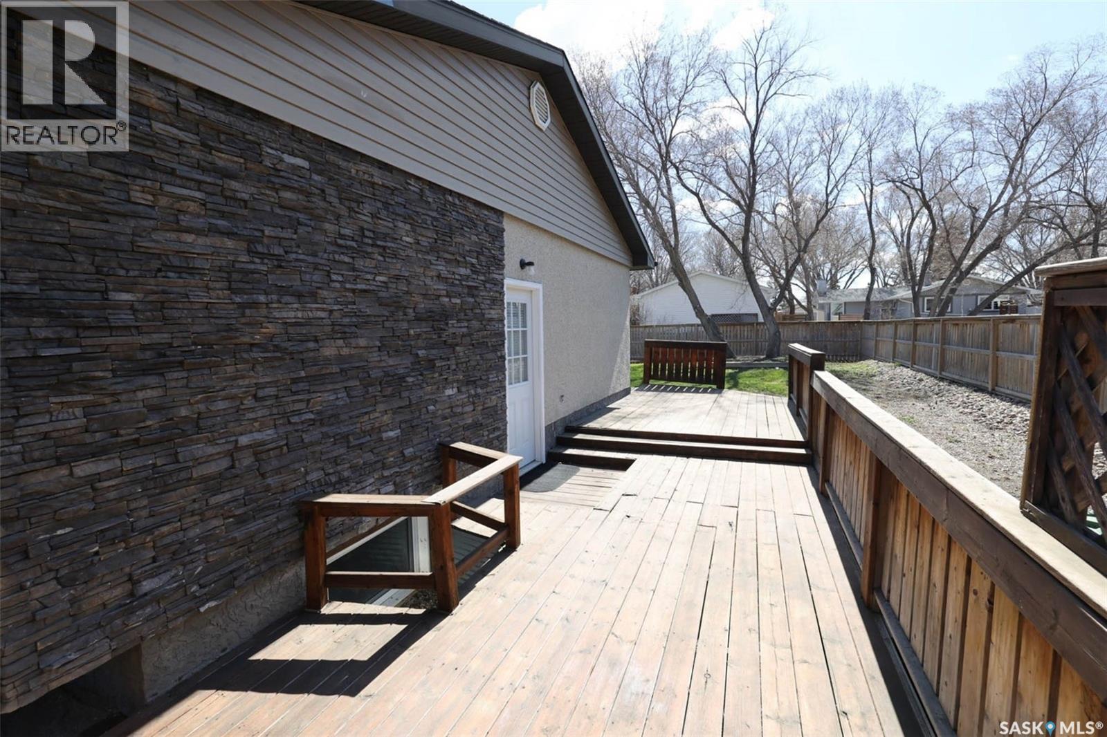 1409 Shannon Road, Regina, Saskatchewan  S4S 5L4 - Photo 27 - SK045558
