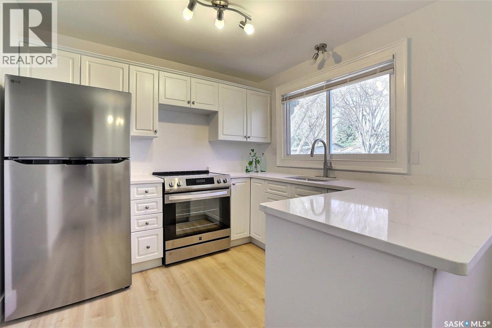 1409 Shannon Road, Regina, Saskatchewan  S4S 5L4 - Photo 7 - SK045558