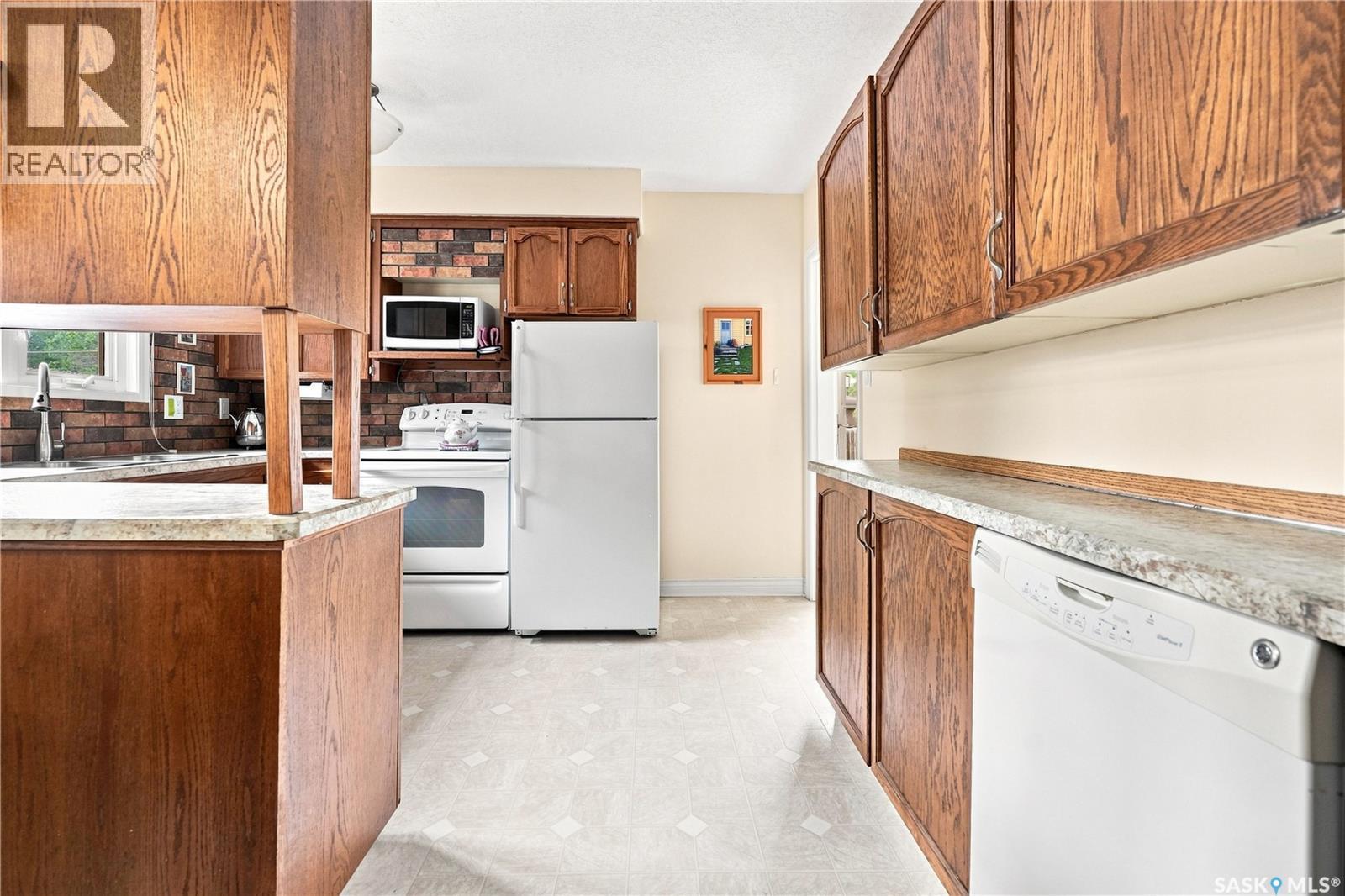 220 Frontenac Drive, Regina, Saskatchewan  S4S 3B5 - Photo 11 - SK045430