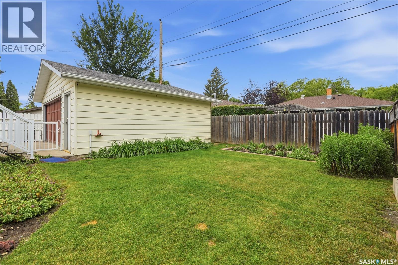 220 Frontenac Drive, Regina, Saskatchewan  S4S 3B5 - Photo 41 - SK045430