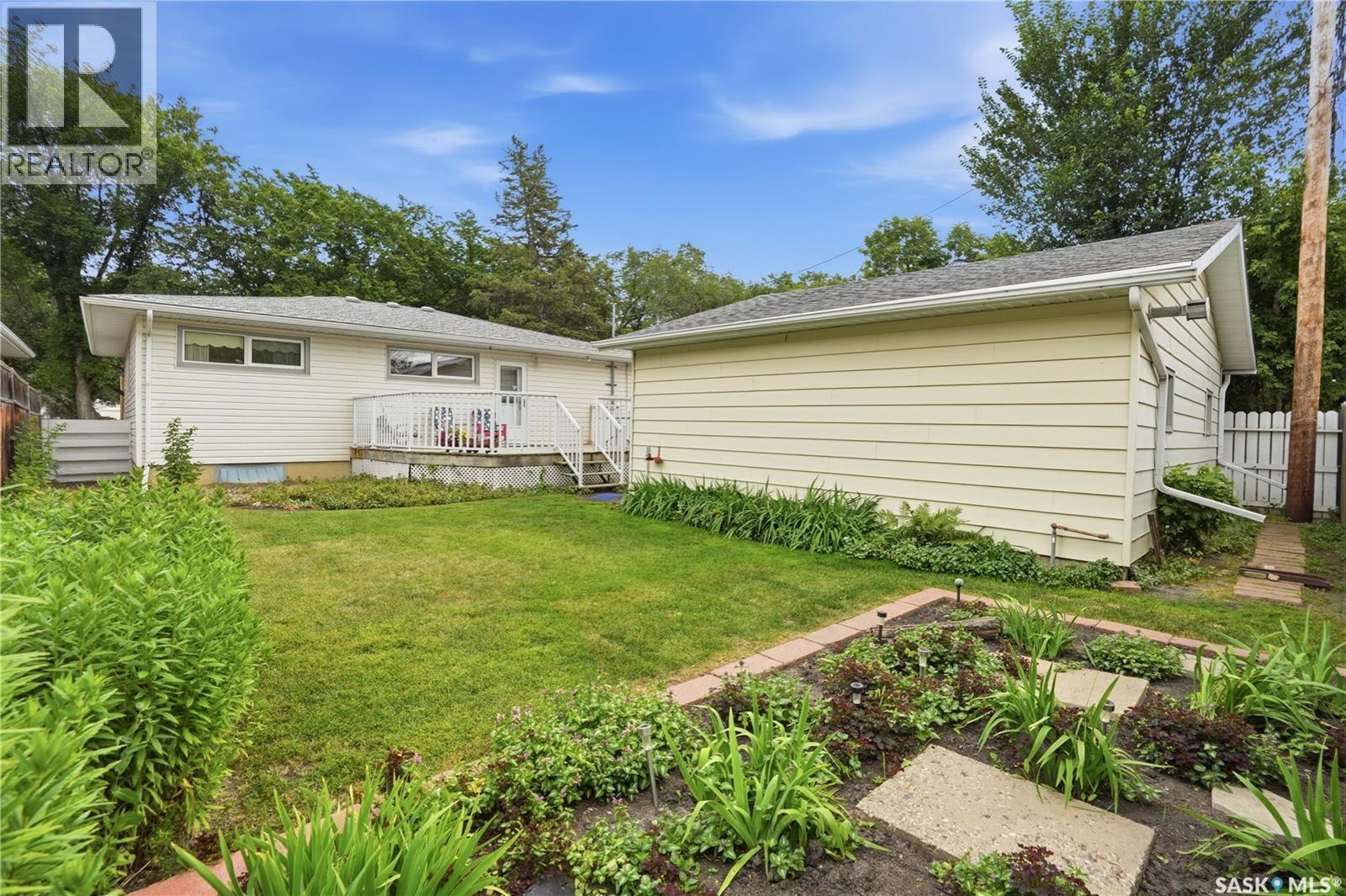 220 Frontenac Drive, Regina, Saskatchewan  S4S 3B5 - Photo 43 - SK045430
