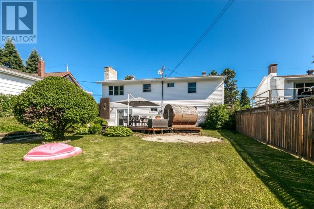 227 Third, Lively, Ontario  P3Y 1M4 - Photo 6 - 2129705