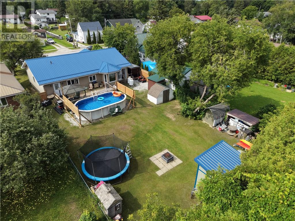 8 Blake, Little Current, Ontario  P0P 1K0 - Photo 48 - 2129777