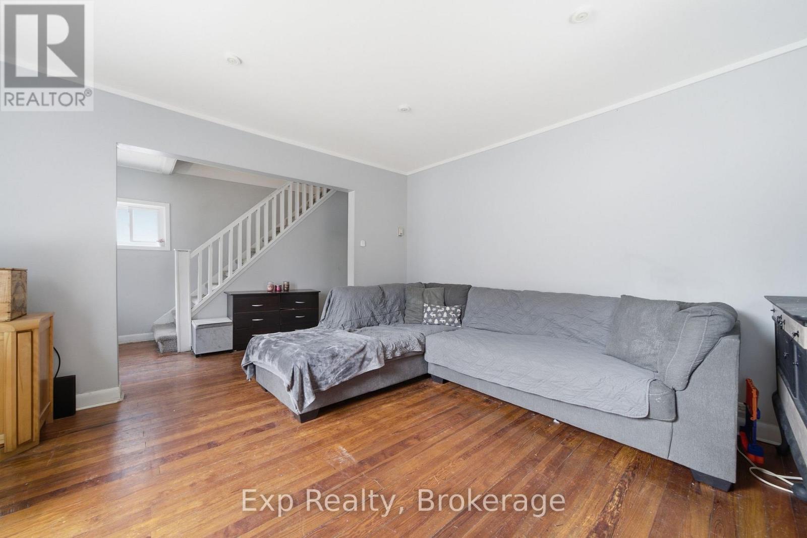 18 Charlotte Street, Belleville, Ontario  K8P 1E2 - Photo 10 - X13577042