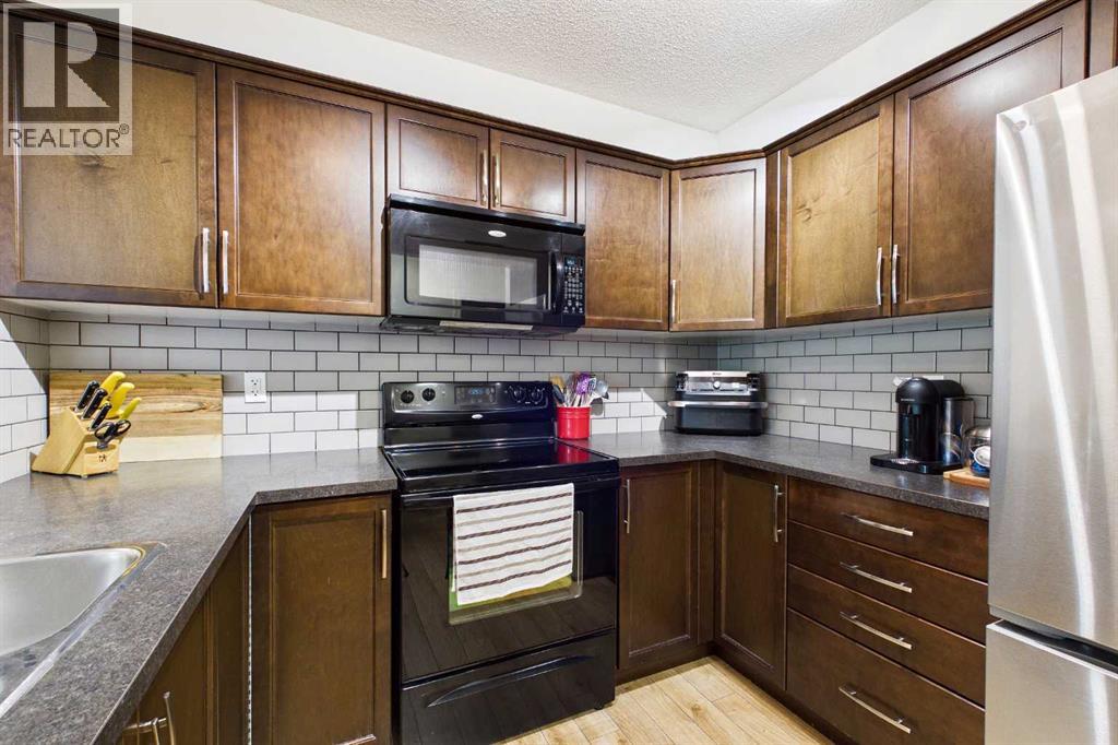 936 Windsong Drive SW, Airdrie, Alberta  T4B 0P3 - Photo 12 - A2335973