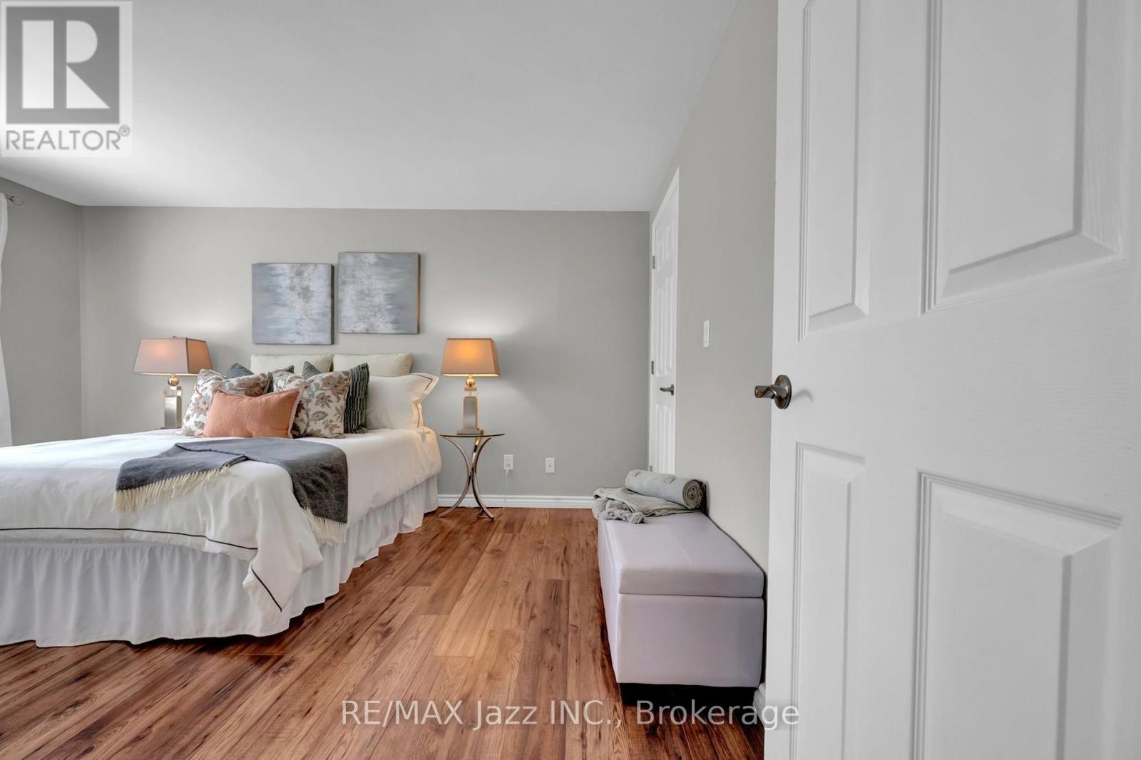 8 Wheelhouse Drive, Clarington, Ontario  L1B 1B9 - Photo 17 - E13674618