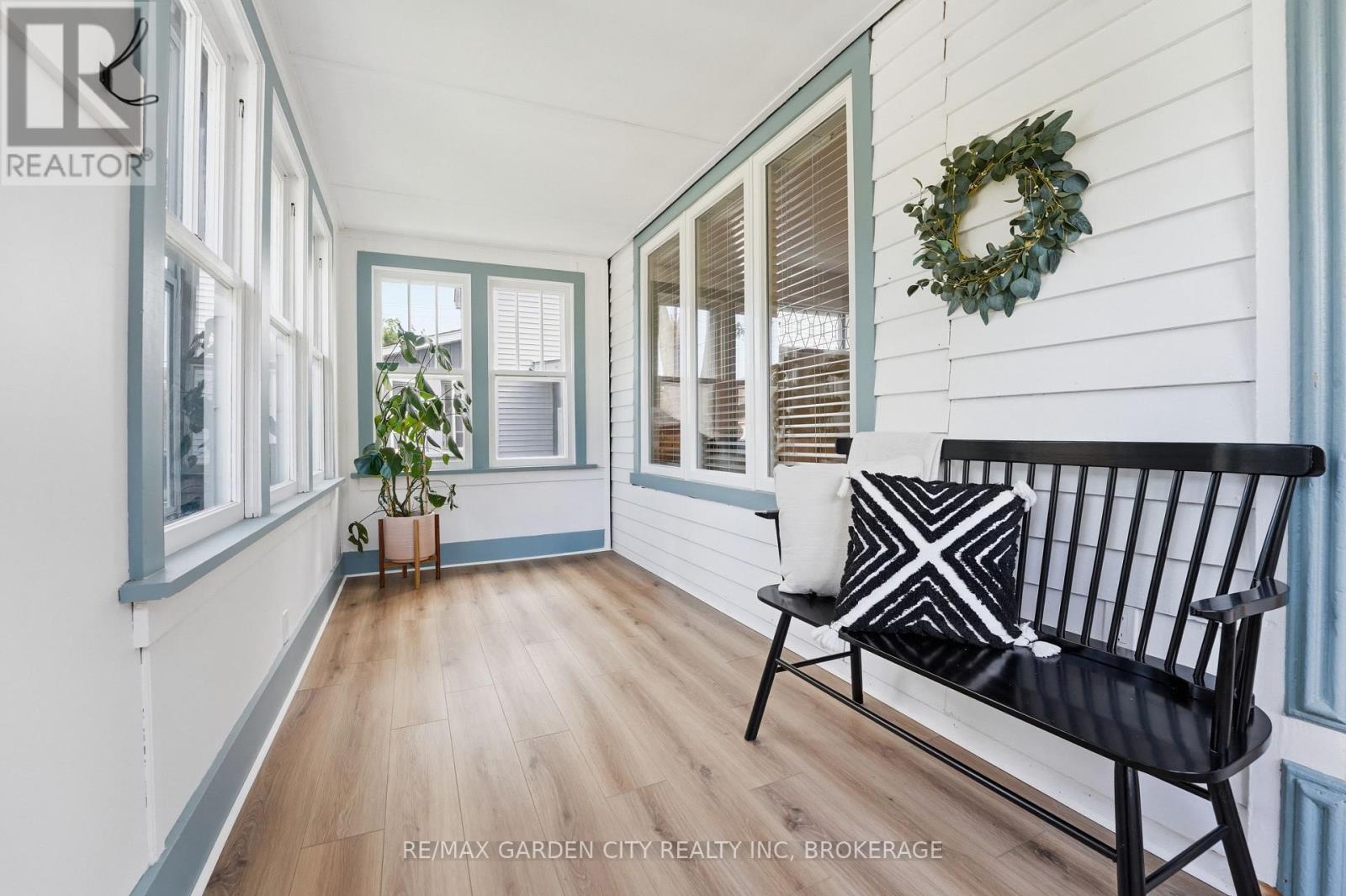 26 Carleton Street N, Thorold (Thorold Downtown), Ontario  L2V 2A4 - Photo 5 - X13674644