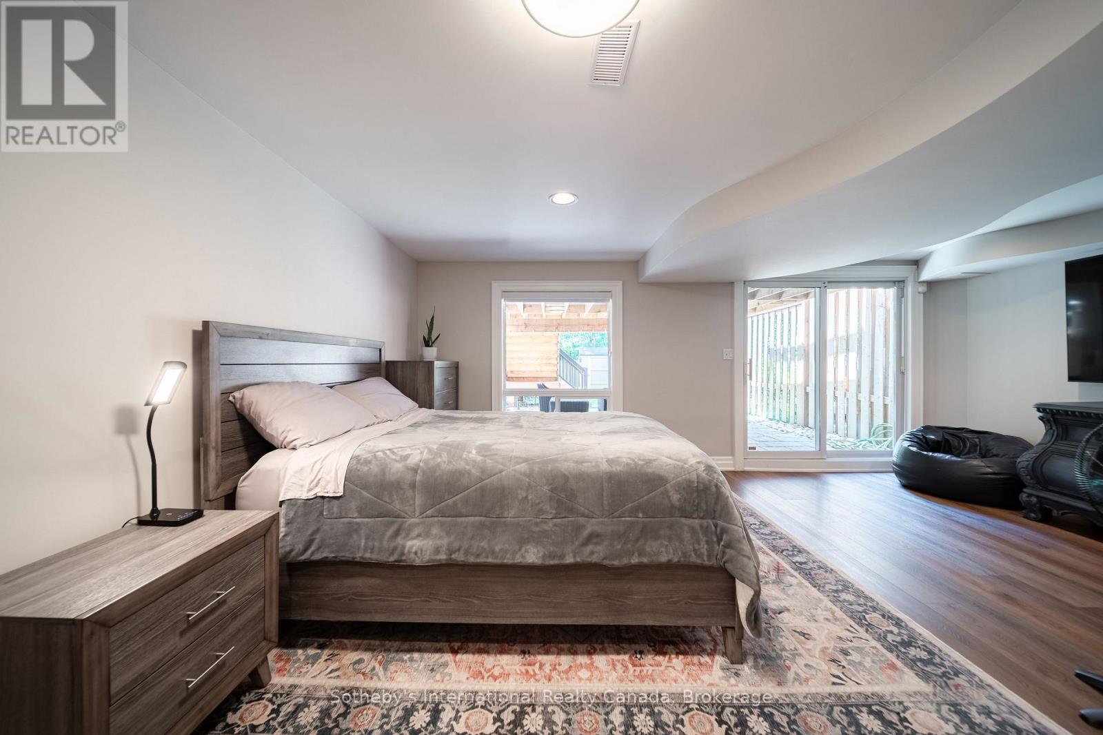 339 Ravineview Way, Oakville, Ontario  L6H 6S6 - Photo 28 - W13674646